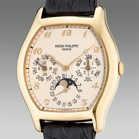 patek philippe perpetual calendar fake